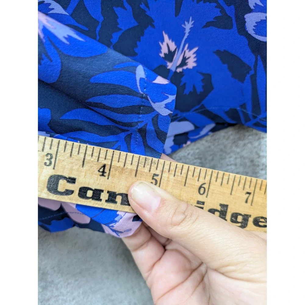 Tropical Floral PFG Fishing Shorts Womens Large Blue Hibiscus Performance Pocket